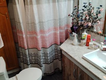 ¡Imperdible oportunidad en Colina! Hermosa Casa en Venta de 2 Pisos en Villa San Andrés 1