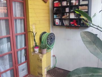 ¡Imperdible oportunidad en Colina! Hermosa Casa en Venta de 2 Pisos en Villa San Andrés 1