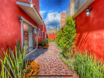 Casa Colorada: Privacidad y exclusividad en cada detalle