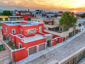 Casa Colorada: Privacidad y exclusividad en cada detalle