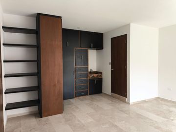 Vendo  Casa en fraccionamiento Lomas de la Calera en fraccionamiento 250 m2 construcción 3 recamaras 2 autos $3,100,000