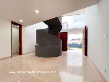 Reserva Real Casa de Lujo Venta Nueva Valle Real Zona Andares Puerta De Hierro
