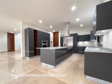 Reserva Real Casa de Lujo Venta Nueva Valle Real Zona Andares Puerta De Hierro