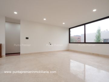 Reserva Real Casa de Lujo Venta Nueva Valle Real Zona Andares Puerta De Hierro