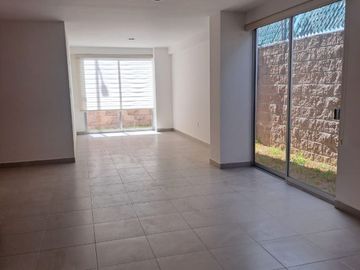 Últimos Departamentos nuevos en Conjunto Residencial Ágora  a 5 minutos de planta VW de 2 y 3 recamaras 2 autos, alberca y jardines desde $1,599,000
