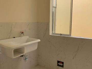 DEPARTAMENTO DE ESTRENO EN ZONA CENTRICA EN BREÑA