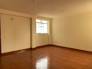 DEPARTAMENTO DE ESTRENO EN ZONA CENTRICA EN BREÑA