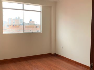 DEPARTAMENTO DE ESTRENO EN ZONA CENTRICA EN BREÑA