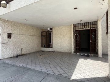 Casa en venta Puesta del Sol, Guadalupe, Nuevo León.