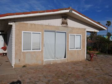¡Diamante en Bruto con Vista al Mar – Una Gran Oportunidad en San Antonio del Mar!
