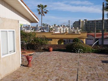 ¡Diamante en Bruto con Vista al Mar – Una Gran Oportunidad en San Antonio del Mar!