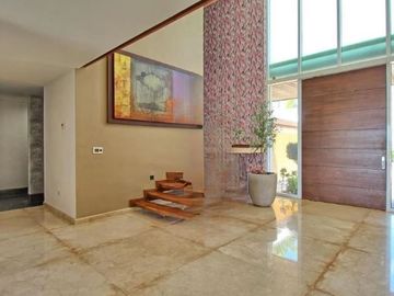 CASA EN VENTA  ISLA DORADA FRENTE A LA LAGUNA