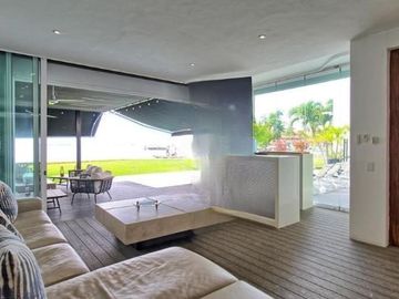 CASA EN VENTA  ISLA DORADA FRENTE A LA LAGUNA