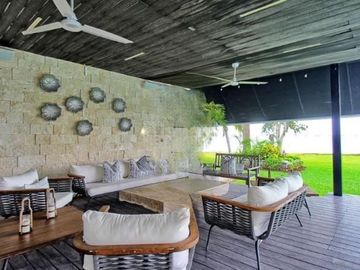 CASA EN VENTA  ISLA DORADA FRENTE A LA LAGUNA