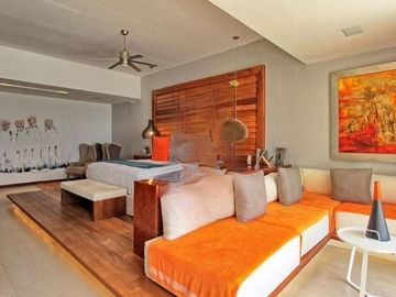 CASA EN VENTA  ISLA DORADA FRENTE A LA LAGUNA