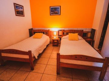 VENTA DE HOSTAL