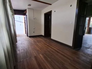 Venta Casa Patrimonial Más Terreno 1440 m² Centro Histórico Quito