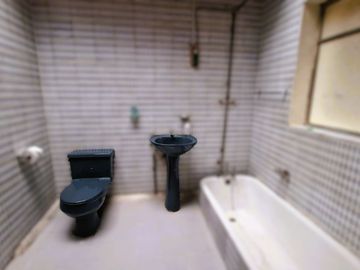 Venta Casa Patrimonial Más Terreno 1440 m² Centro Histórico Quito