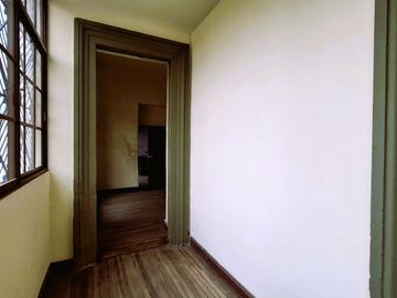 Venta Casa Patrimonial Más Terreno 1440 m² Centro Histórico Quito