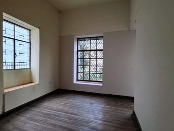 Venta Casa Patrimonial Más Terreno 1440 m² Centro Histórico Quito