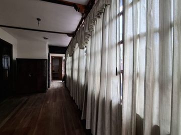 Venta Casa Patrimonial Más Terreno 1440 m² Centro Histórico Quito