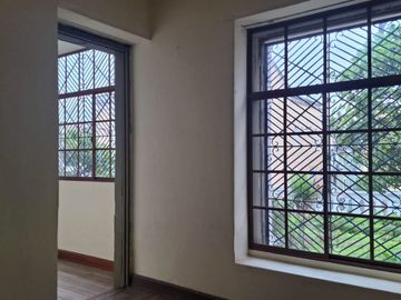 Venta Casa Patrimonial Más Terreno 1440 m² Centro Histórico Quito