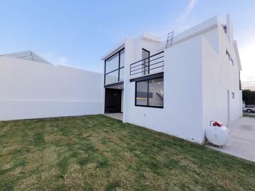 Casa en Tequisquiapan, Fraccionamiento Haciendas de TX, 3 rec 3.5 baños Súper Linda¡