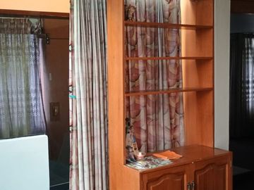 Vendo Casa a precio de dpto. a una cuadra de la Av. Lambramani