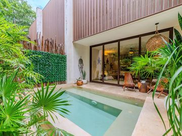 Vista verde garantizada! Exclusiva Propiedad de 2 recámaras con Jardín y Alberca en Luum Zama, Aldea Zama