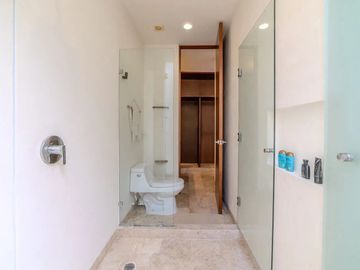 Vista verde garantizada! Exclusiva Propiedad de 2 recámaras con Jardín y Alberca en Luum Zama, Aldea Zama