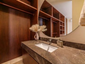 Vista verde garantizada! Exclusiva Propiedad de 2 recámaras con Jardín y Alberca en Luum Zama, Aldea Zama