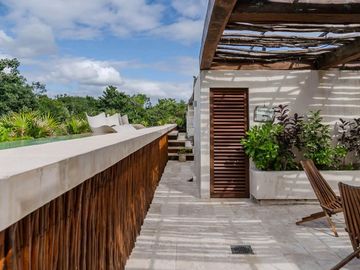 Vista verde garantizada! Exclusiva Propiedad de 2 recámaras con Jardín y Alberca en Luum Zama, Aldea Zama