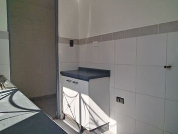 Venta de Casa Remodelada en Ciudad Satélite, Maipú