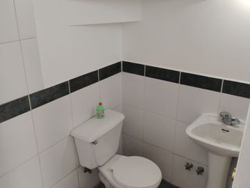 Venta de Casa Remodelada en Ciudad Satélite, Maipú
