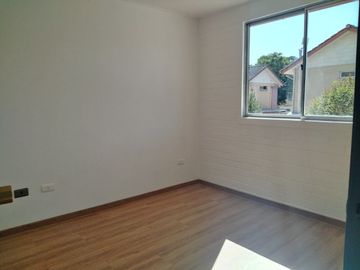 Venta de Casa Remodelada en Ciudad Satélite, Maipú