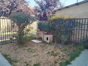 Venta de Casa Remodelada en Ciudad Satélite, Maipú