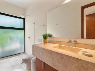 Moderno Townhouse de 3 Recámaras en la Mejor Zona de La Veleta