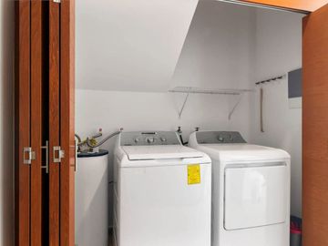 Moderno Townhouse de 3 Recámaras en la Mejor Zona de La Veleta