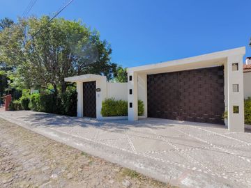 Casa en Tequisquiapan, Fracc privado, Terreno 2,500 m2 ¡Solo para privilegiados!