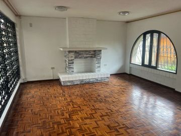 Casa + Departamento Dúplex en Venta, 6 de Diciembre. Jipijapa Av Tomas de Berlanga, Quito.