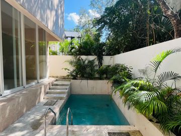 Casa con alberca privada y terraza en venta, Mayakoba, Playa del Carmen