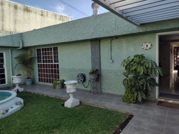 BONITA CASA MUY GRANDE EN FRACCIONAMIENTO EL MIRADOR, TIJUANA