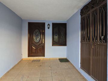 CASA EN VENTA EN SLP, COL TEQUIS