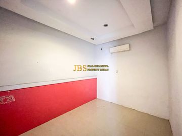 Dijual Villa Siap Huni di Komplek De Casa Villa Jalan Asrama - Ringroad