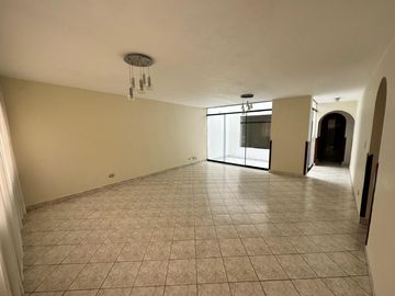 Venta de Departamento con Aires en Azotea | Barranco – $215,000 ✨🌿