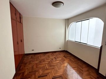 Venta de Departamento con Aires en Azotea | Barranco – $215,000 ✨🌿