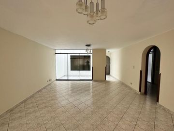 Venta de Departamento con Aires en Azotea | Barranco – $215,000 ✨🌿