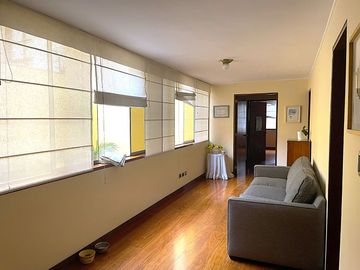 ESPECTACULAR CASA DE 5 DORMITORIOS 