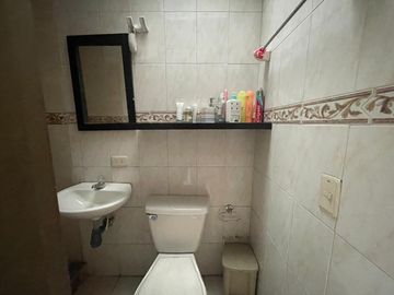 VENTA DE CASA COMERCIAL EN EL CANEY, SOBRE LA AVENIDA SIMÓN BOLIVAR