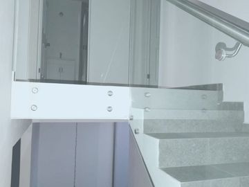 Linda casa nueva en venta cerca del colegio Benavente y Periférico tres niveles, tres recamaras 3 baños 3 autos $2,000,000